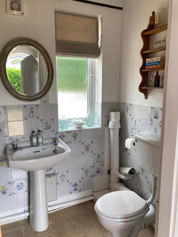 Hunters Moon B&B Tidworth Экстерьер фото