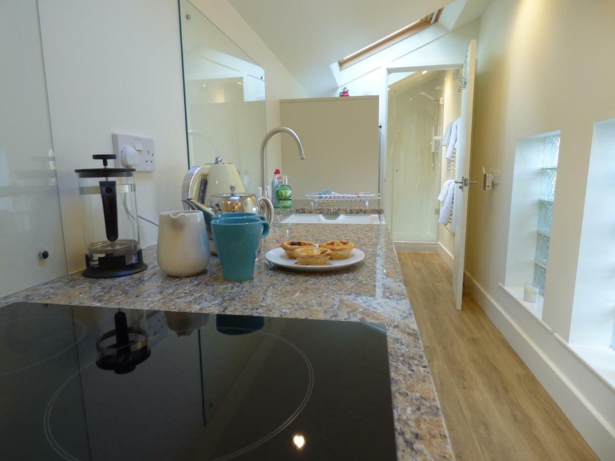 Hunters Moon B&B Tidworth Экстерьер фото